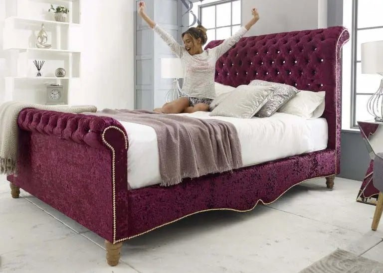 Traditional Chesterfield Sleigh 2023 - BedsnBoards